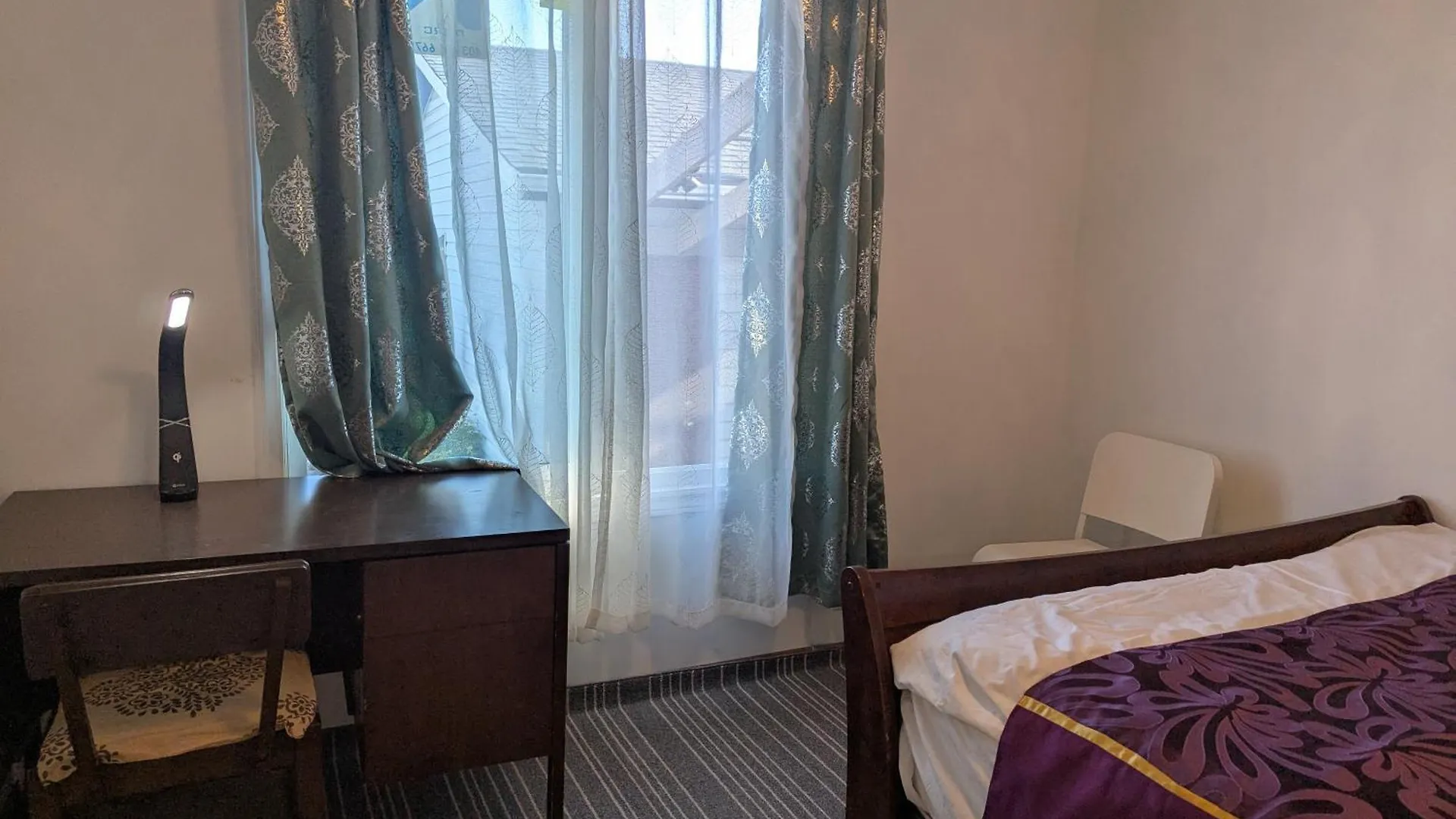 Guest house Calgary Star Cozy Home